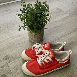 Volley orange sneaker